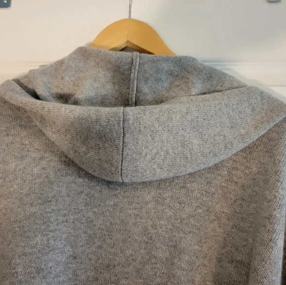 Ugg Cashmere Heather Gray Hooded Open Front Cardigan Size Medium - Picture 12 of 12